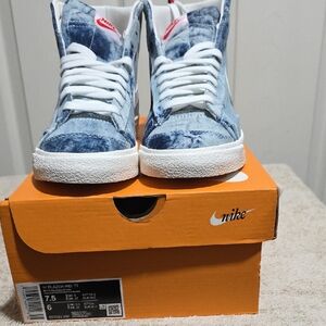 Nike Denim Blue and White High-Tops
